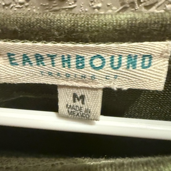 Earthbound Trading High Low Crop Top Green Sweater Long Sleeve Women Size Medium - Picture 3 of 3